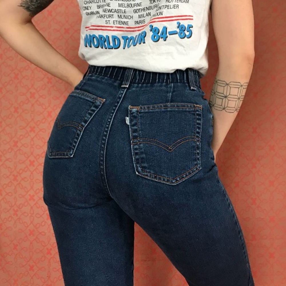 Vintage White Tab Dark Wash Levi’s